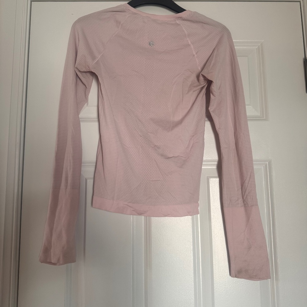 Lululemon pink long sleeve swifty